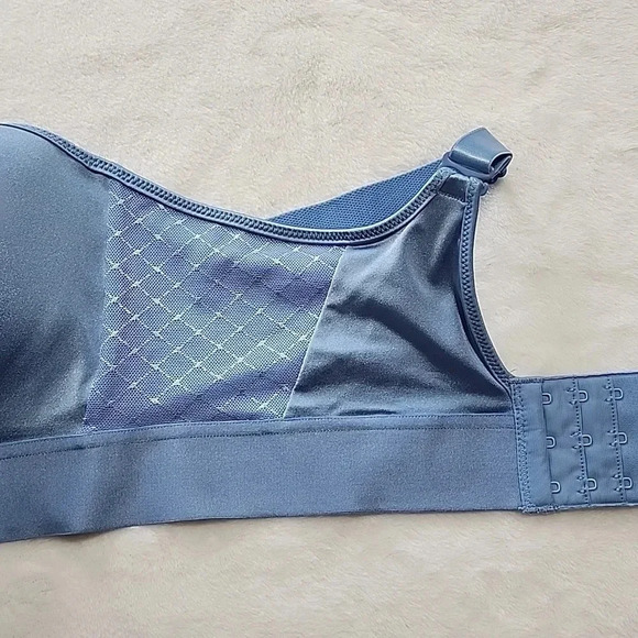 Women's Bali One Smooth U Bounce Control Wireless Bra, Size 40D, Blue, NWT - Picture 11 of 13